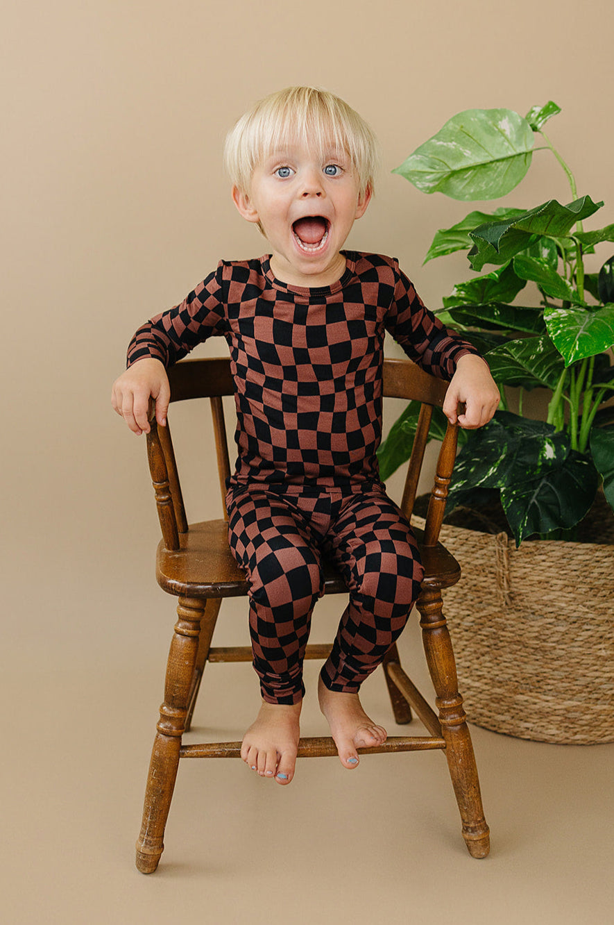 Bamboo Two Piece Set | Chocolate Wavy Checkered